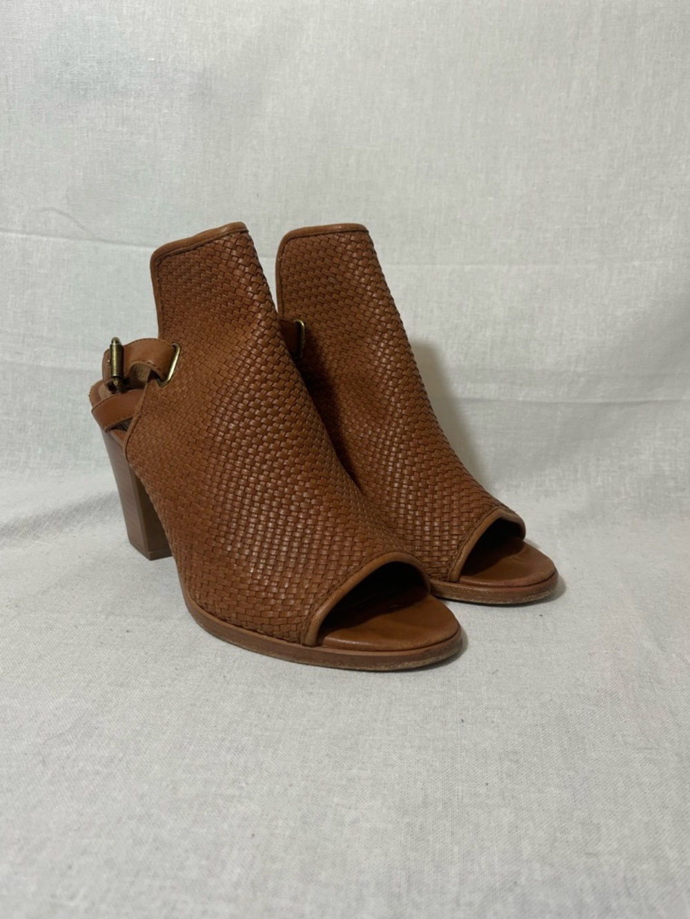 Frye Dani Woven Shield Bootie Woven Peep Toe Block Heel Sandals Size 10M